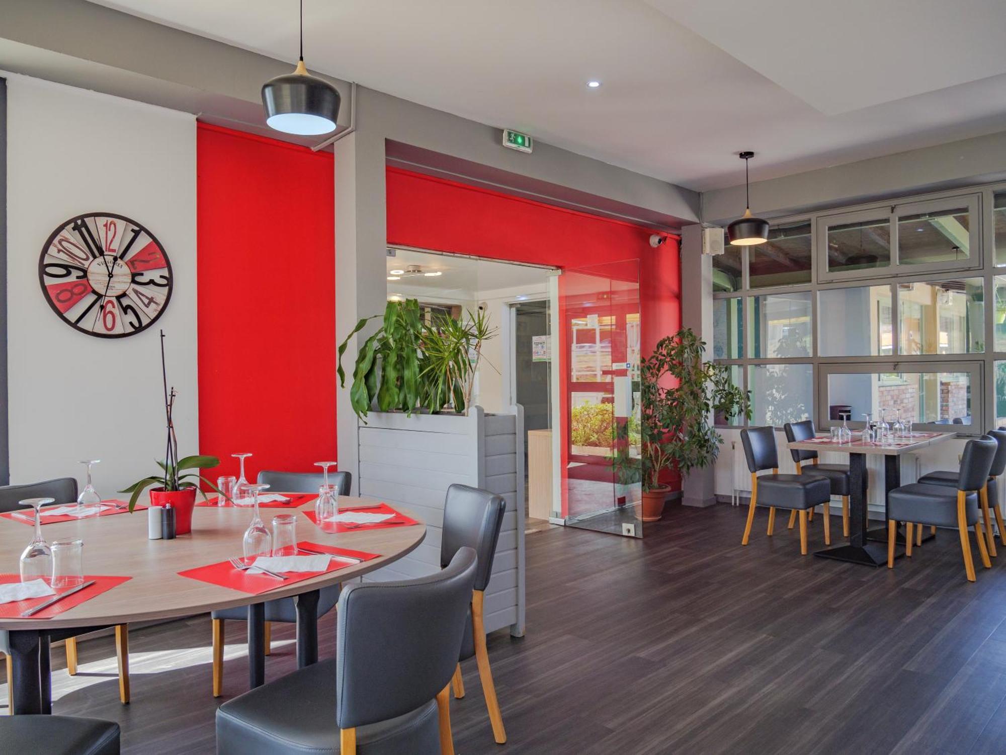 Hotel Restaurant Les Jardins D'Epone Luaran gambar