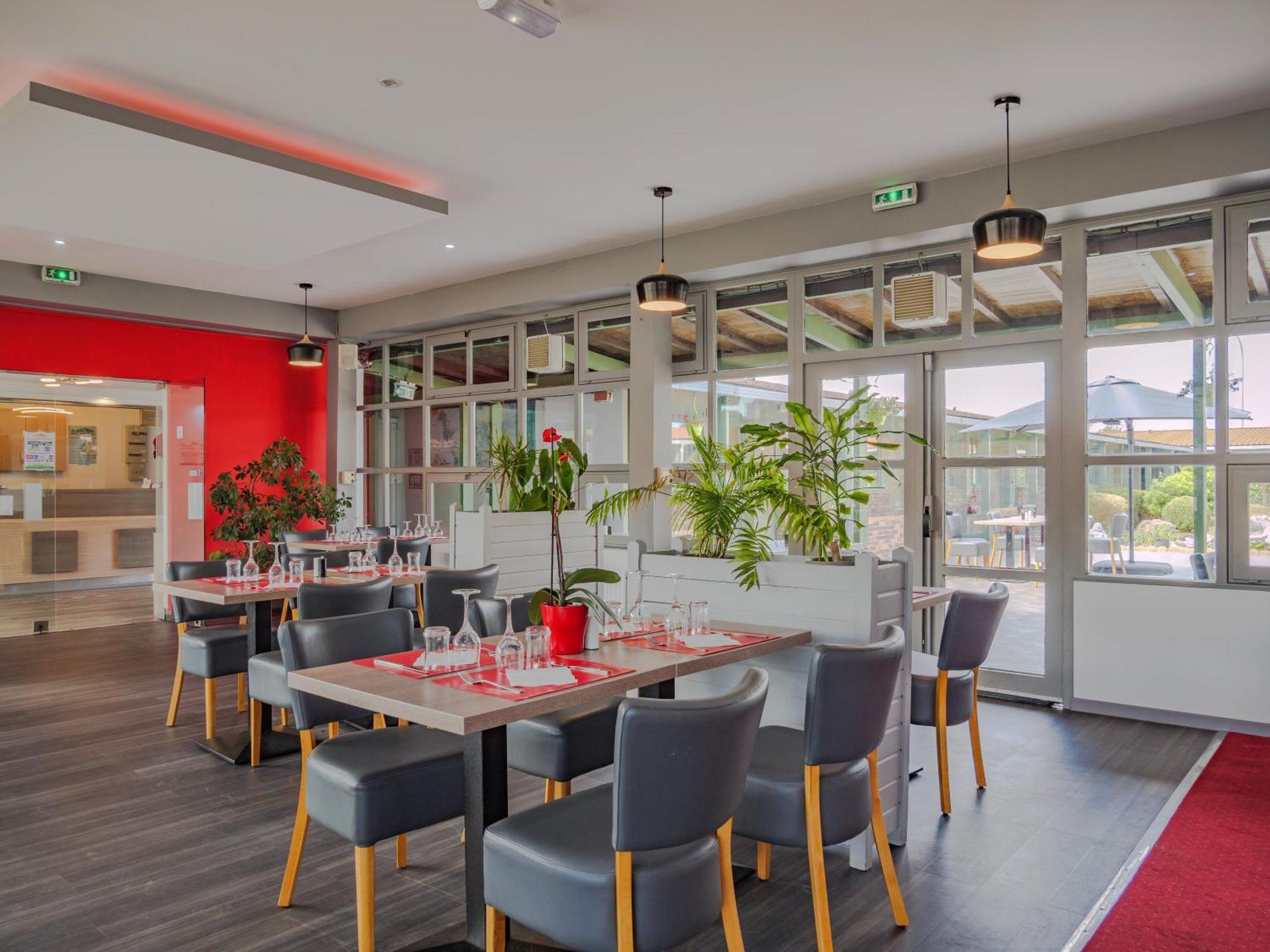 Hotel Restaurant Les Jardins D'Epone Luaran gambar